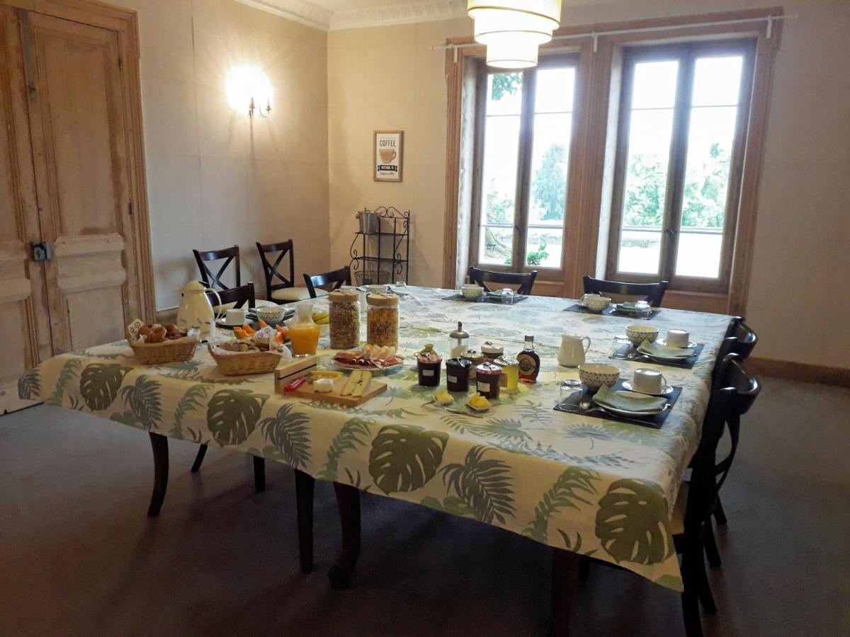 La Tourelle De Chevignat Panzió Courmangoux Kültér fotó